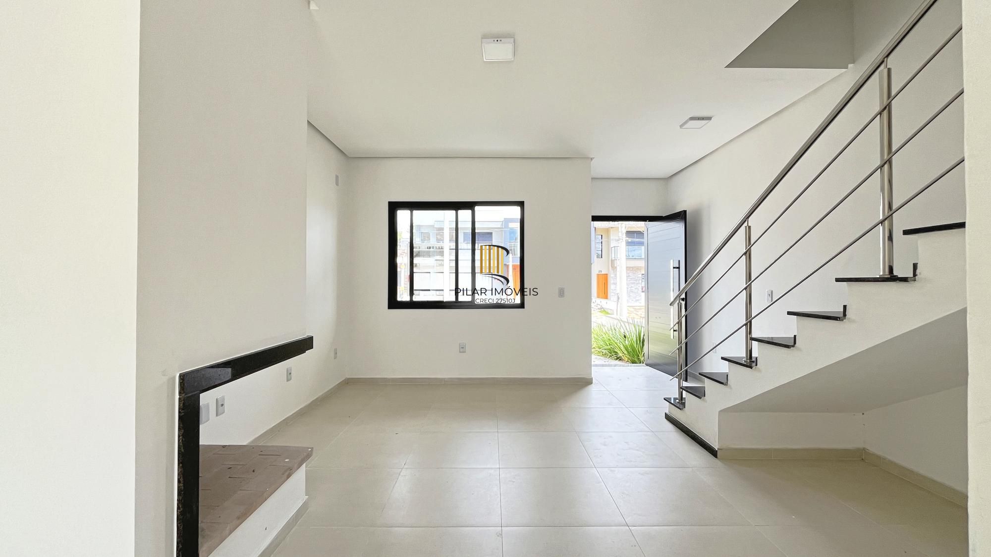 Casa em Porto Alegre, no bairro Hípica, com 3 dormitório(s), à venda.
