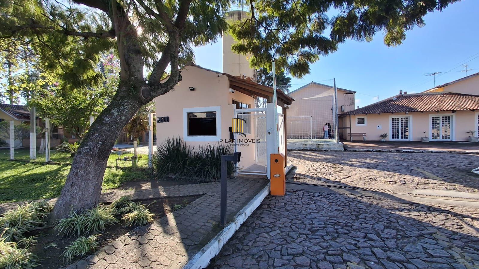 Casa de Condomínio 2 dormitórios no bairro Hípica
