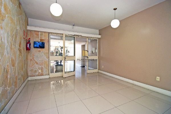 Apartamento em Porto Alegre, no bairro Petrópolis, com 3 dormitório(s), e 3 banheiros, à venda.