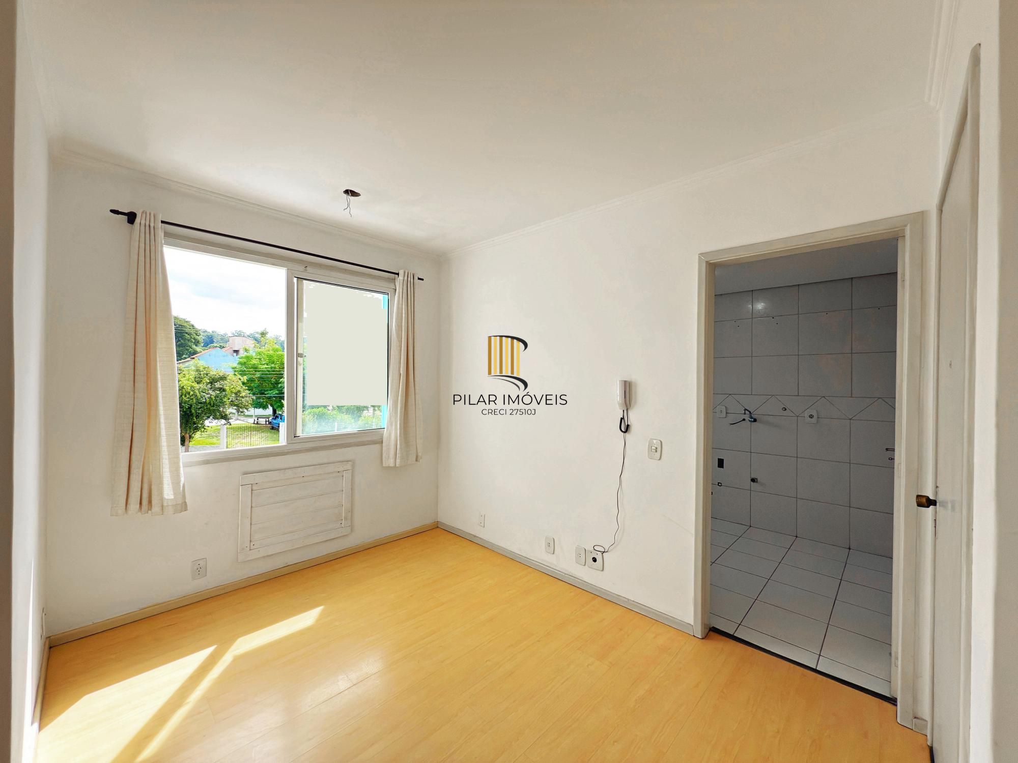 Apartamento de 2 dormitórios junto a Protásio Alves