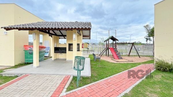 Casa Condominio em Porto Alegre, no bairro Hípica, com 3 dormitório(s), e 3 banheiros, à venda.
