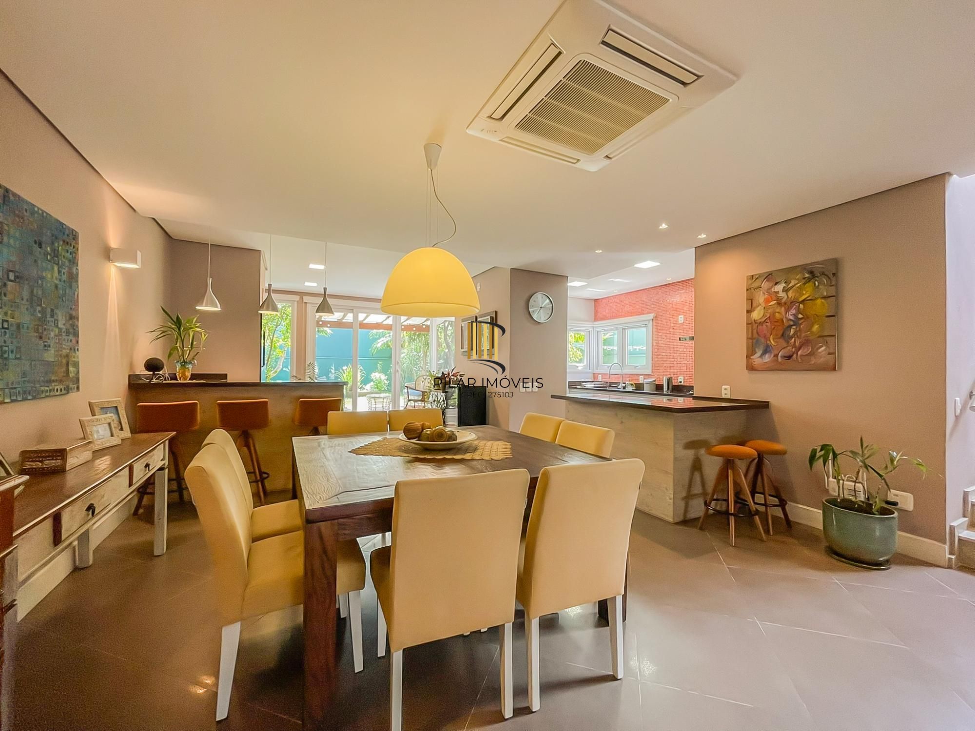 Linda e aconchegante casa em condomínio no Lagos de nova Ipanema