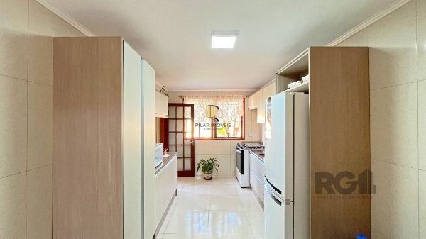 Casa 3 dormitórios no bairro Hípica