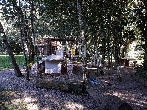 Sítio para Venda - 364m², 3 dormitórios, sendo 1 suites, 2 vagas - São Caetano