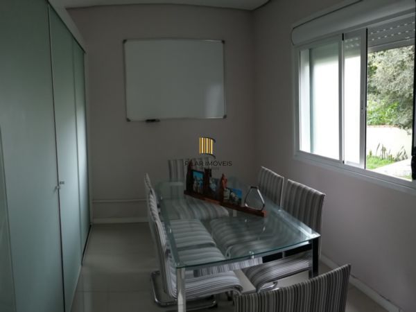 Casa para Venda - 220.83m², 3 dormitórios, 2 vagas - Vila Nova