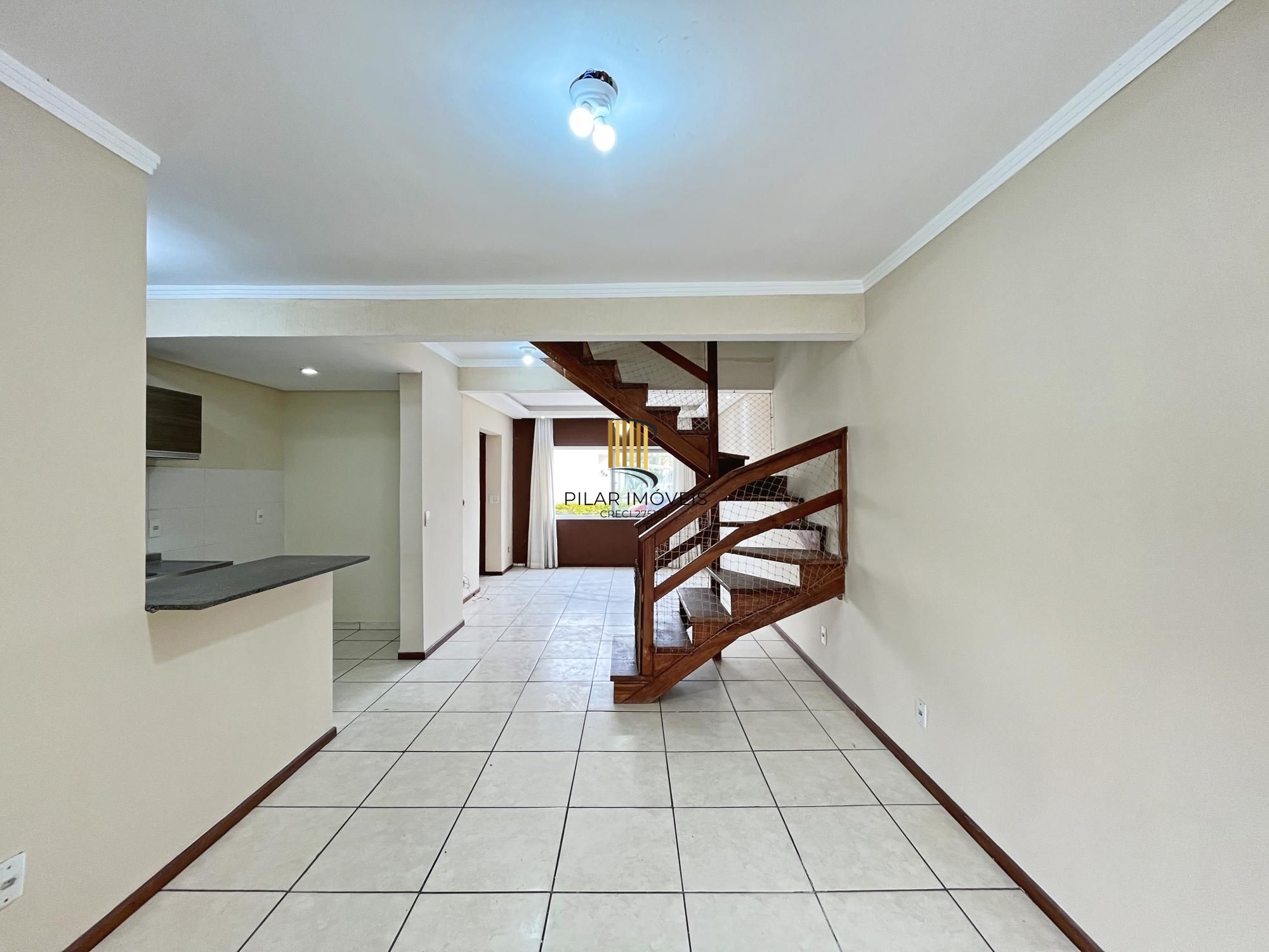 Casa em condomínio em Porto Alegre, no bairro Hípica, com 3 dormitório(s)