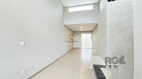 Casa Condominio em Porto Alegre, no bairro Hípica, com 3 dormitório(s), e 3 banheiros, à venda.