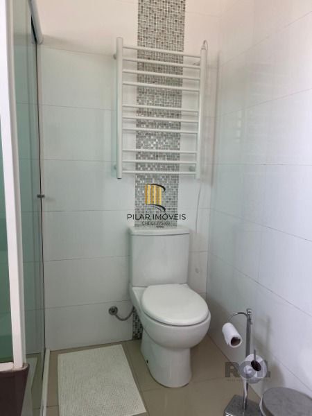 Casa Condominio em Porto Alegre, no bairro Jardim Carvalho, com 3 dormitório(s), à venda.