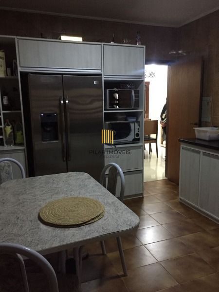 Casa para Venda - 320000m², 3 dormitórios, sendo 1 suites, 10 vagas - Belém Novo