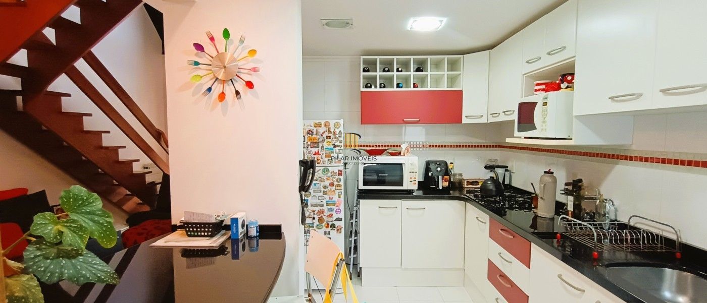 Linda cobertura, 3 quartos, 1 suíte, infra completa no bairro Ipanema, com ofurô.