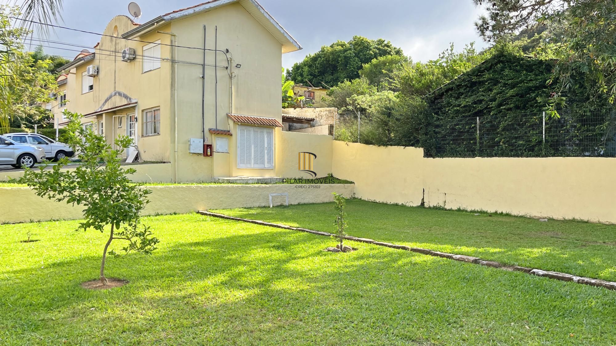 Casa de Condomínio 2 dormitórios no bairro Hípica