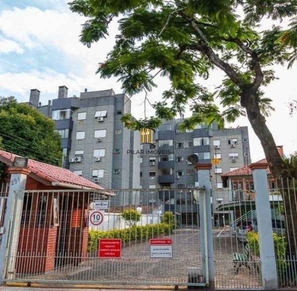 Apartamento 83m² - 3 dormitórios, 1 suíte, sacada e 1 vaga de garagem no bairro Camaquã