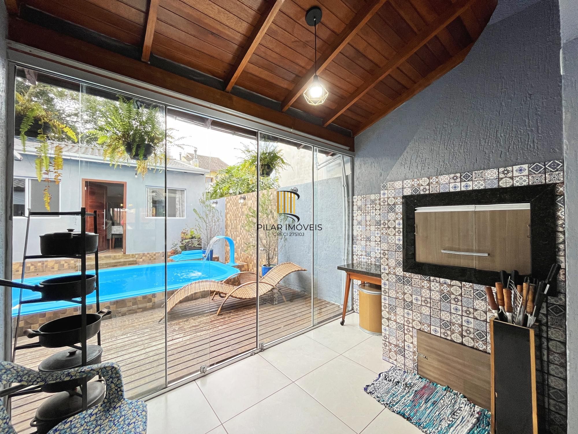 Casa 4 dormitórios no bairro Hípica