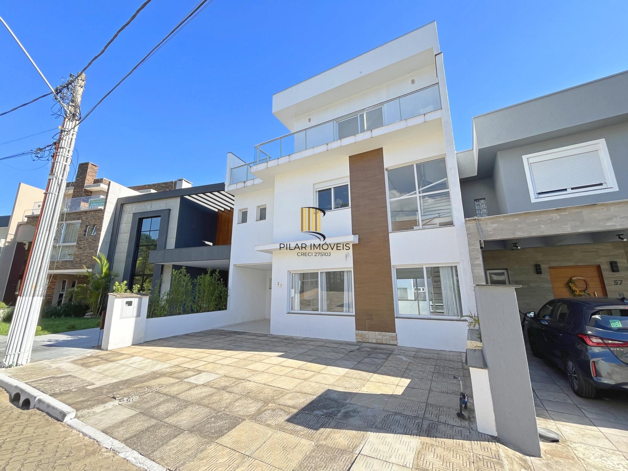 Casa de Condomínio 3 dormitórios no bairro Hípica