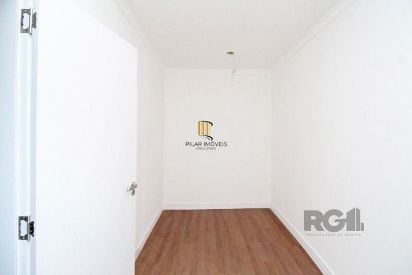 Casa Condominio em Porto Alegre, no bairro Hípica, com 3 dormitório(s), e 3 banheiros, à venda.