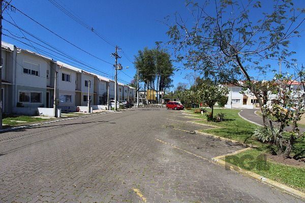 Casa Condominio em Porto Alegre, no bairro Hípica, com 3 dormitório(s), e 3 banheiros, à venda.
