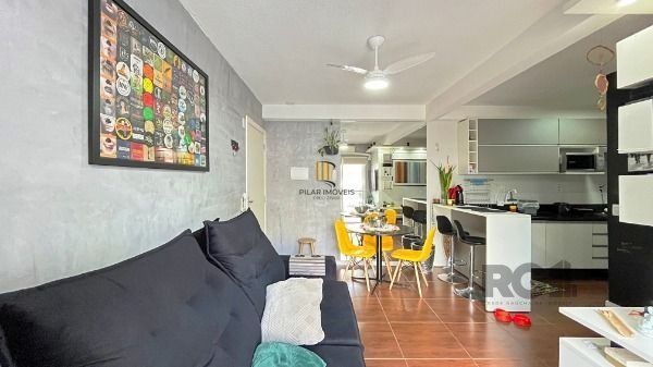 Apartamento em Porto Alegre, no bairro Vila Nova, com 2 dormitório(s), e 2 banheiros, à venda.