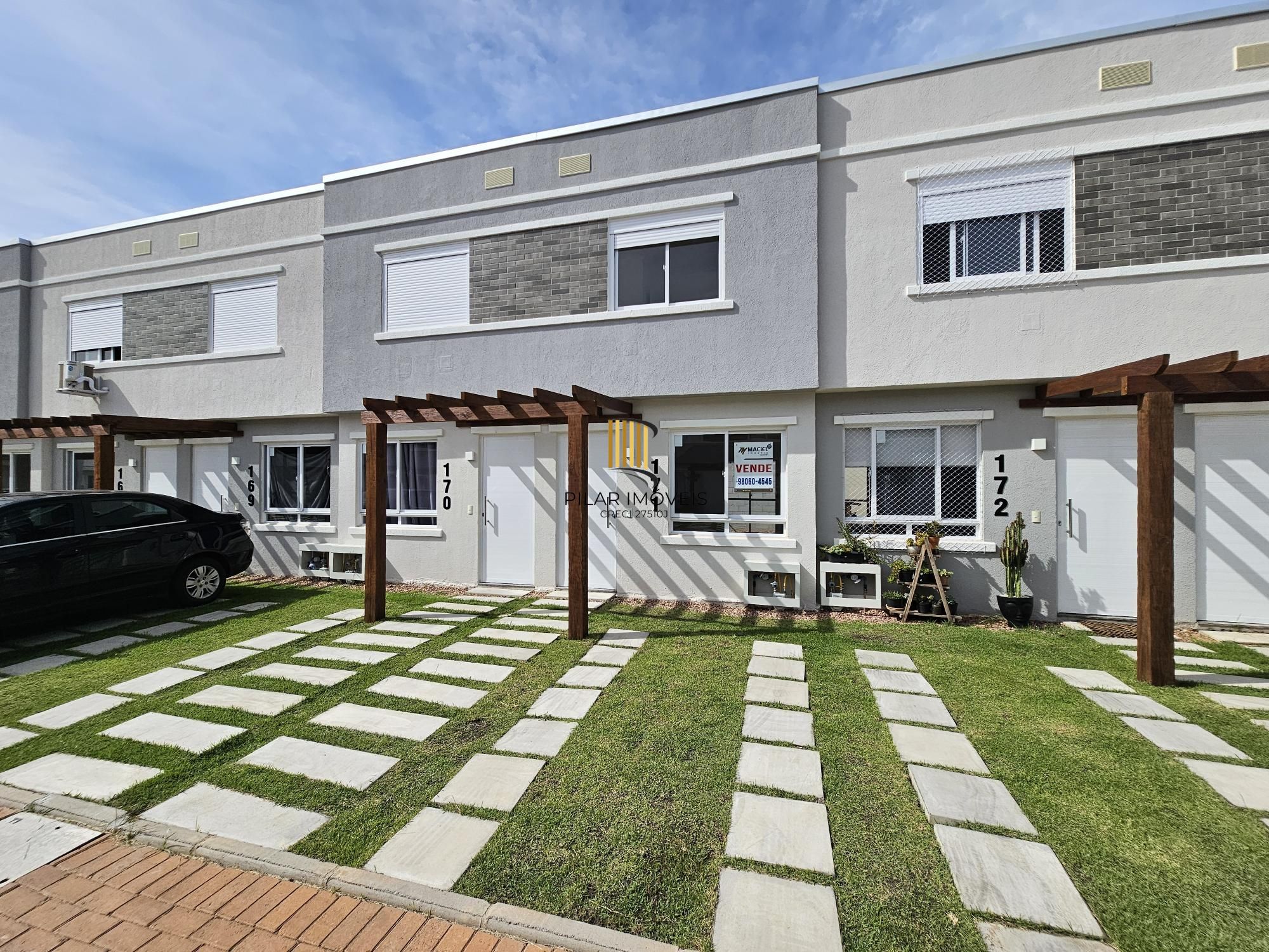 Sobrado 2 dormitórios em condomínio com infraestrutura completa no bairro Ipanema ! - Pilar Imóveis