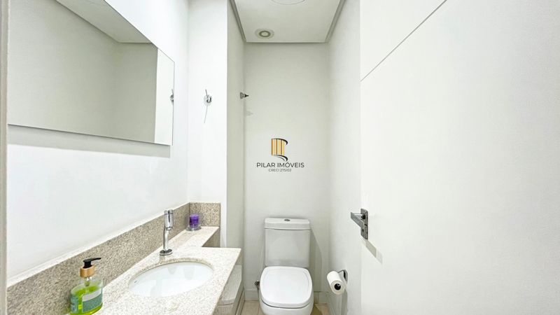 Casa de Condomínio 4 dormitórios no bairro Praia de Belas