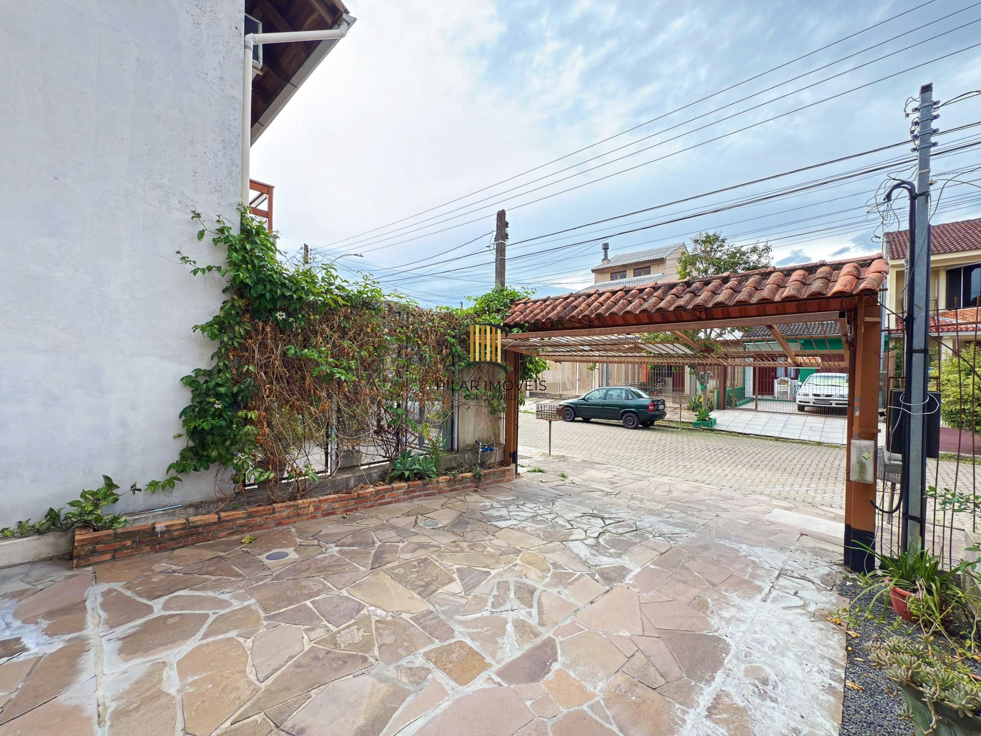 Sobrado 2 dormitórios no bairro Aberta dos Morros