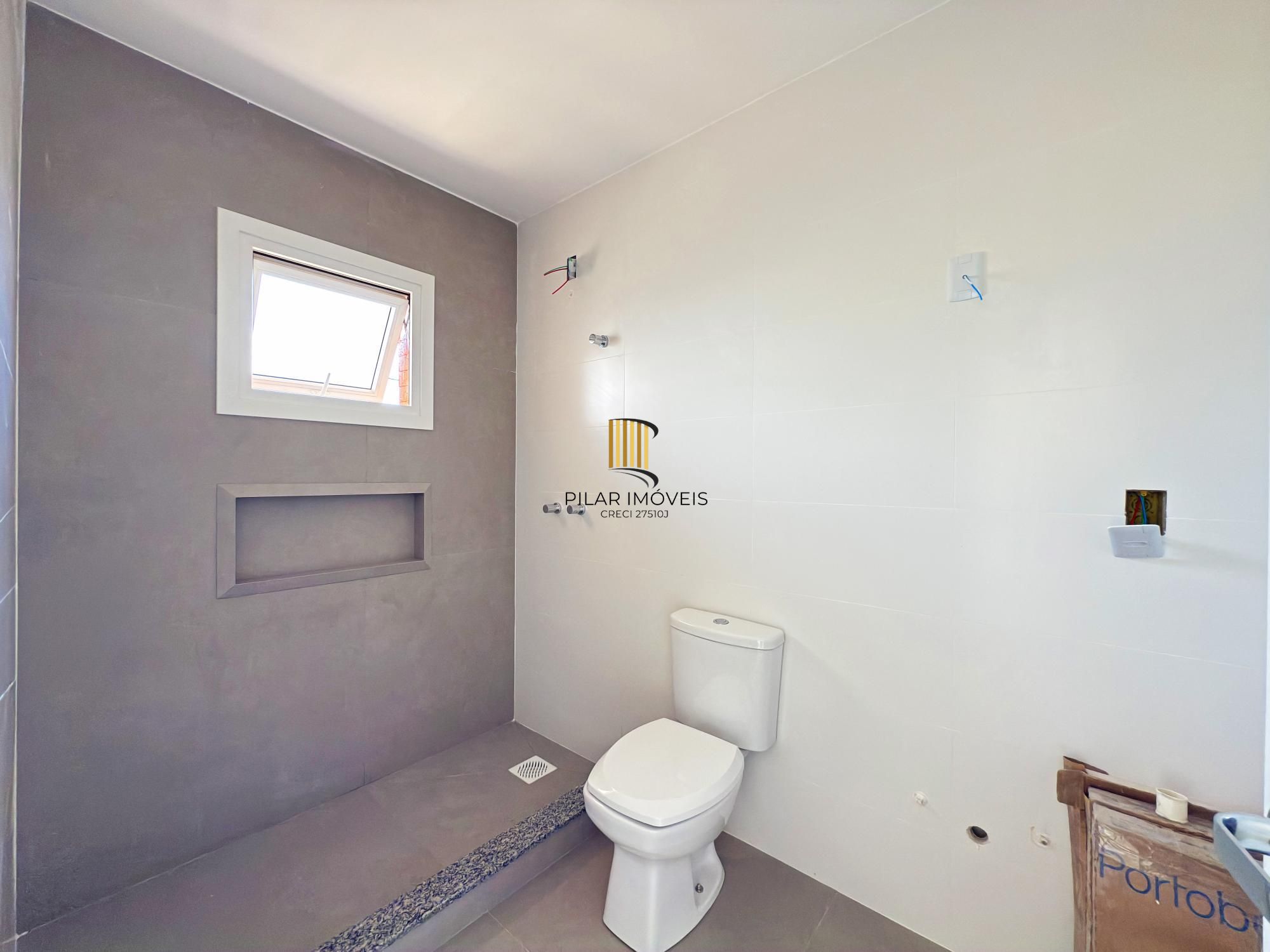 Casa de Condomínio 3 dormitórios no bairro Hípica