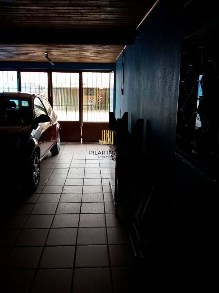 Casa para Venda - 92m², 3 dormitórios, 2 vagas - Restinga