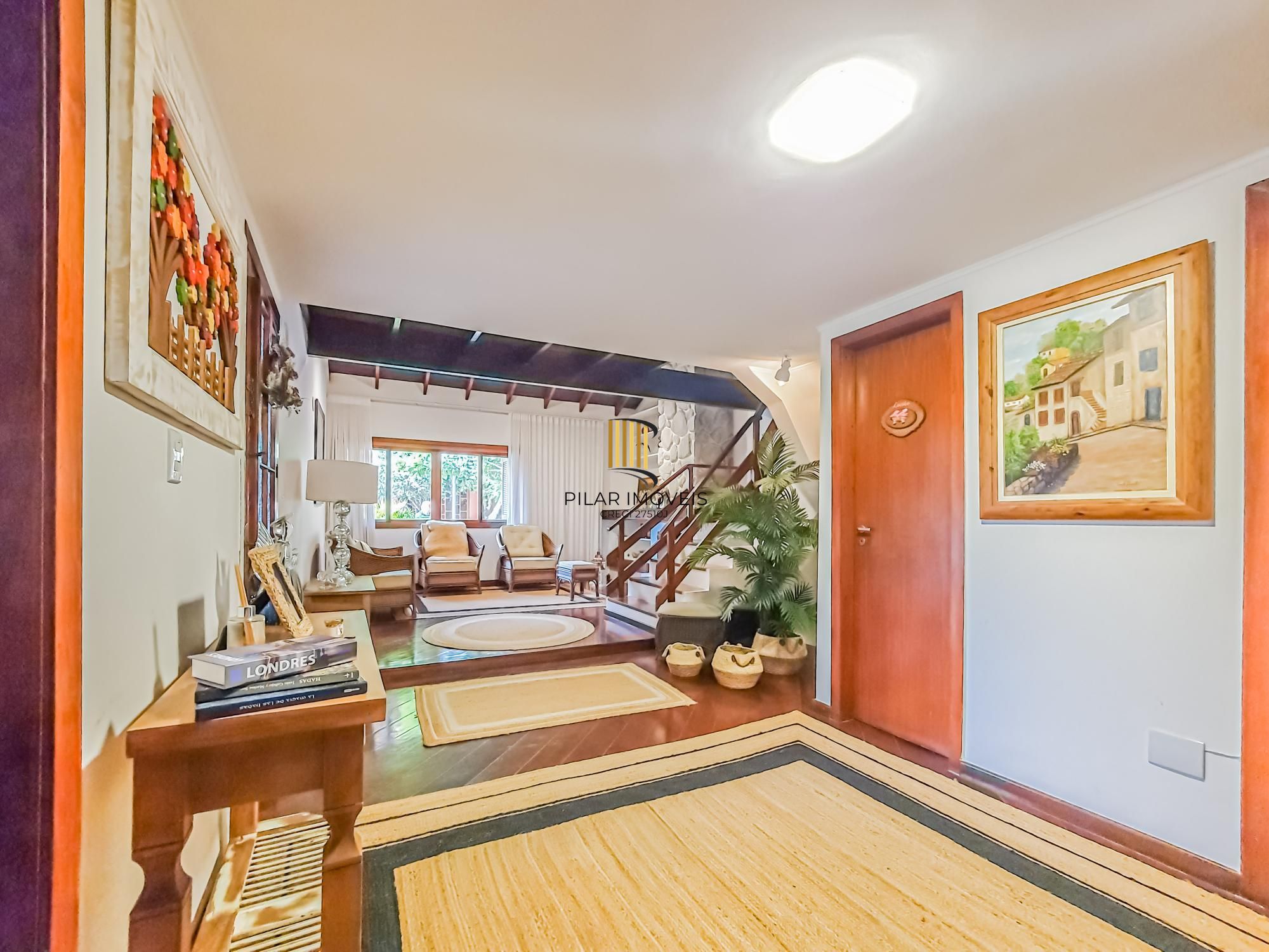 Casa em condomínio mobiliada, 3 dormitórios