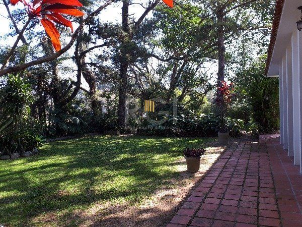 Sítio para Venda - 150m², 3 dormitórios, Belém Novo