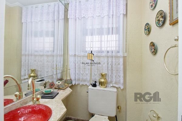 Casa Condominio para Venda - 201m², 3 dormitórios, sendo 1 suites, 2 vagas - Tristeza