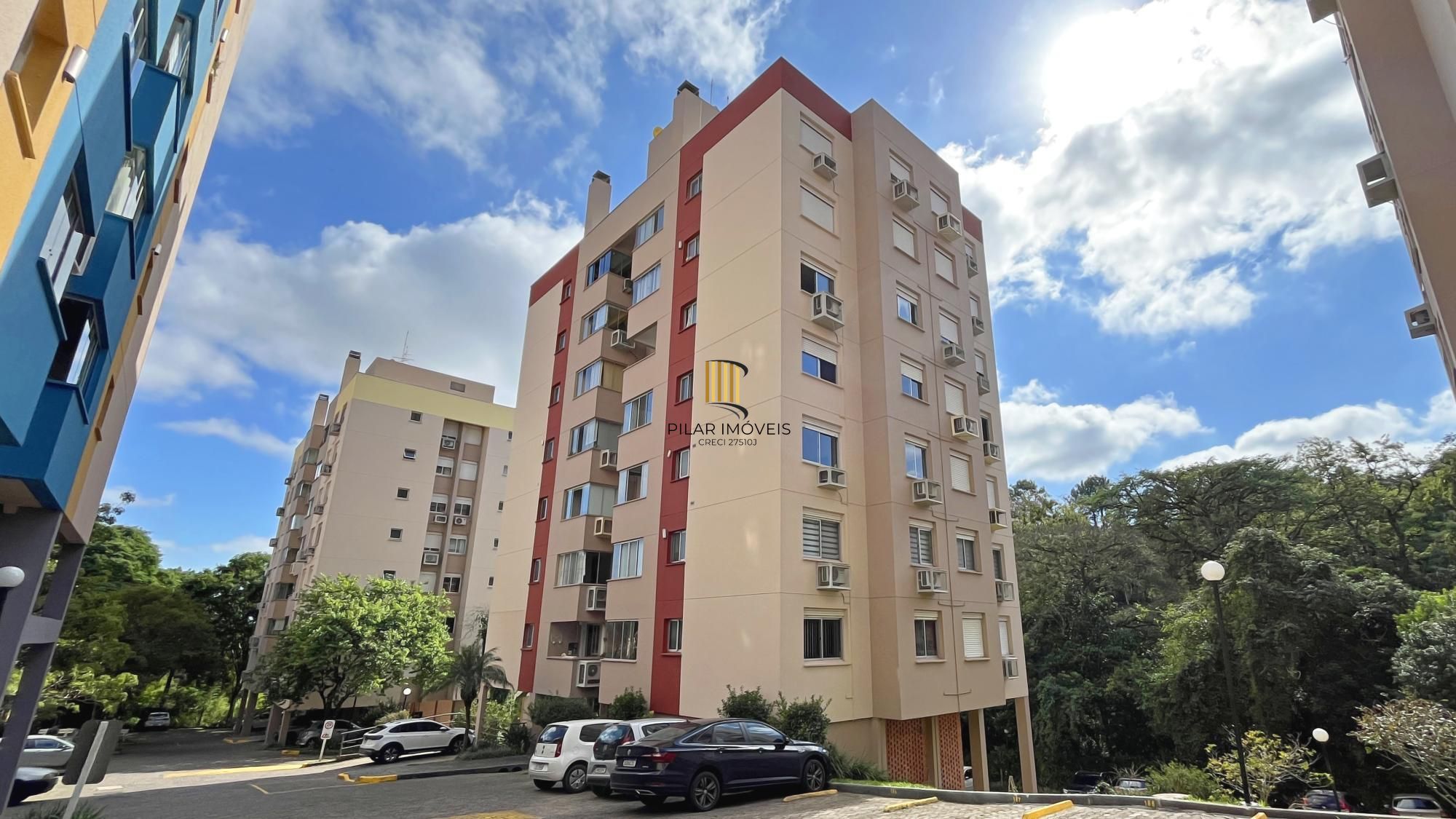 Apartamento 2D, sacada com churrasqueira, elevador e box escriturado - Pilar Imóveis