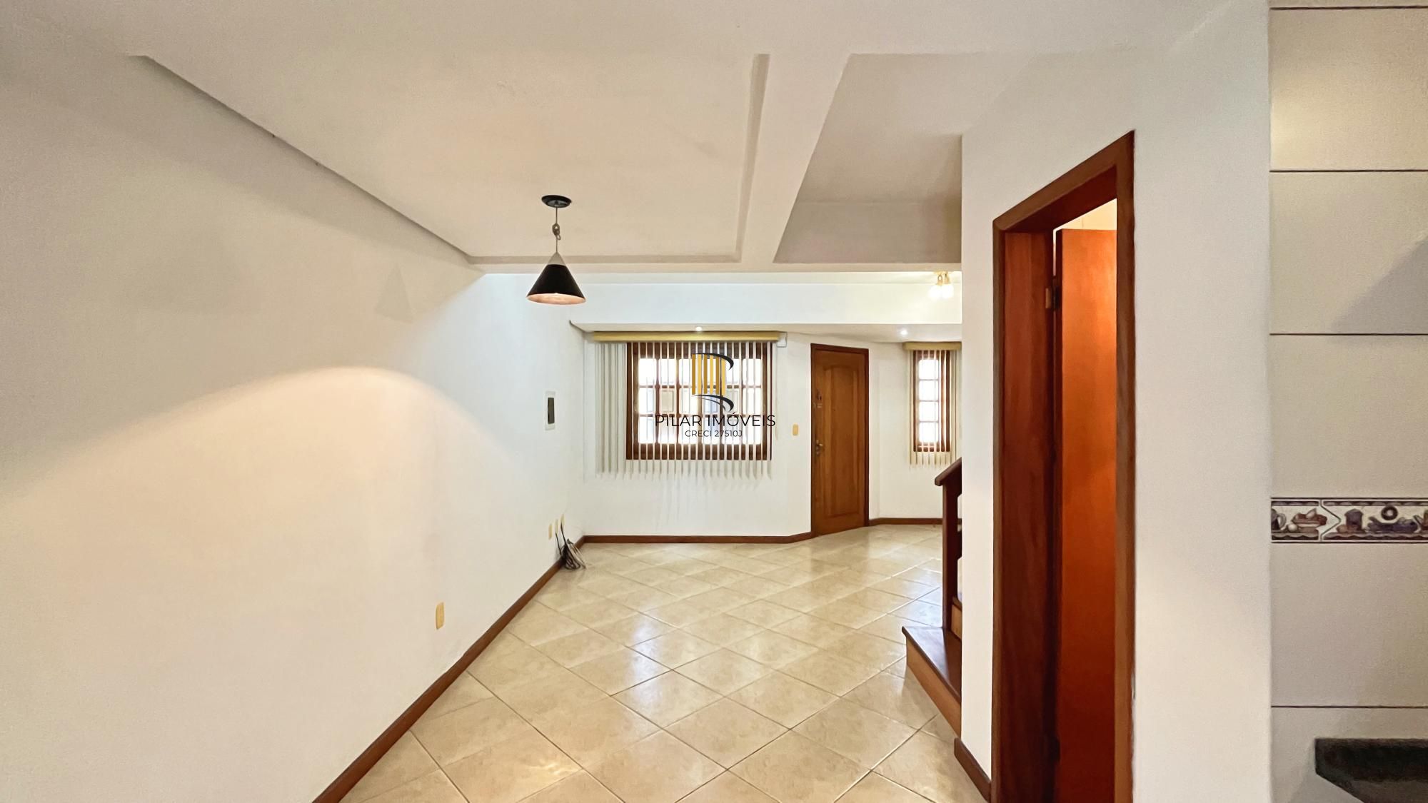 Casa Condominio para Venda - 96m², 3 dormitórios, sendo 1 suites, 2 vagas - Hípica