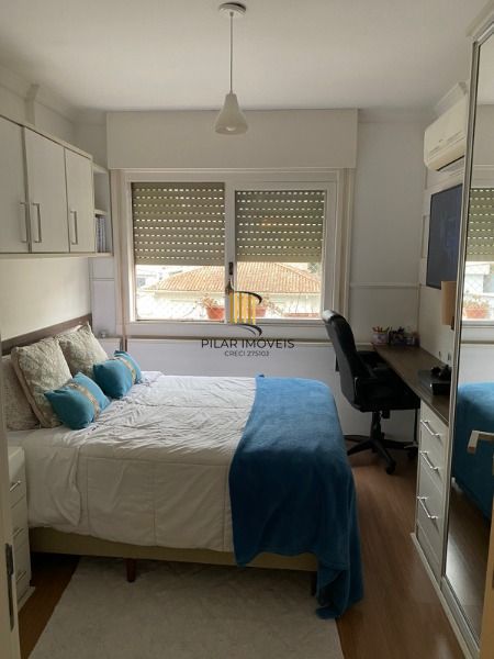Apartamento em Porto Alegre, no bairro Petrópolis, com 3 dormitório(s), e 3 banheiros, à venda.
