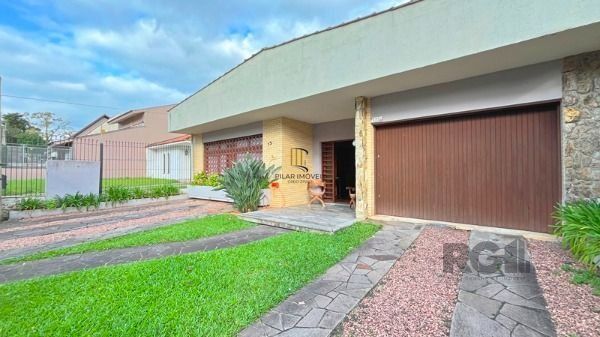 Casa para Venda - 320m², 5 dormitórios, sendo 3 suites, 8 vagas - Ipanema