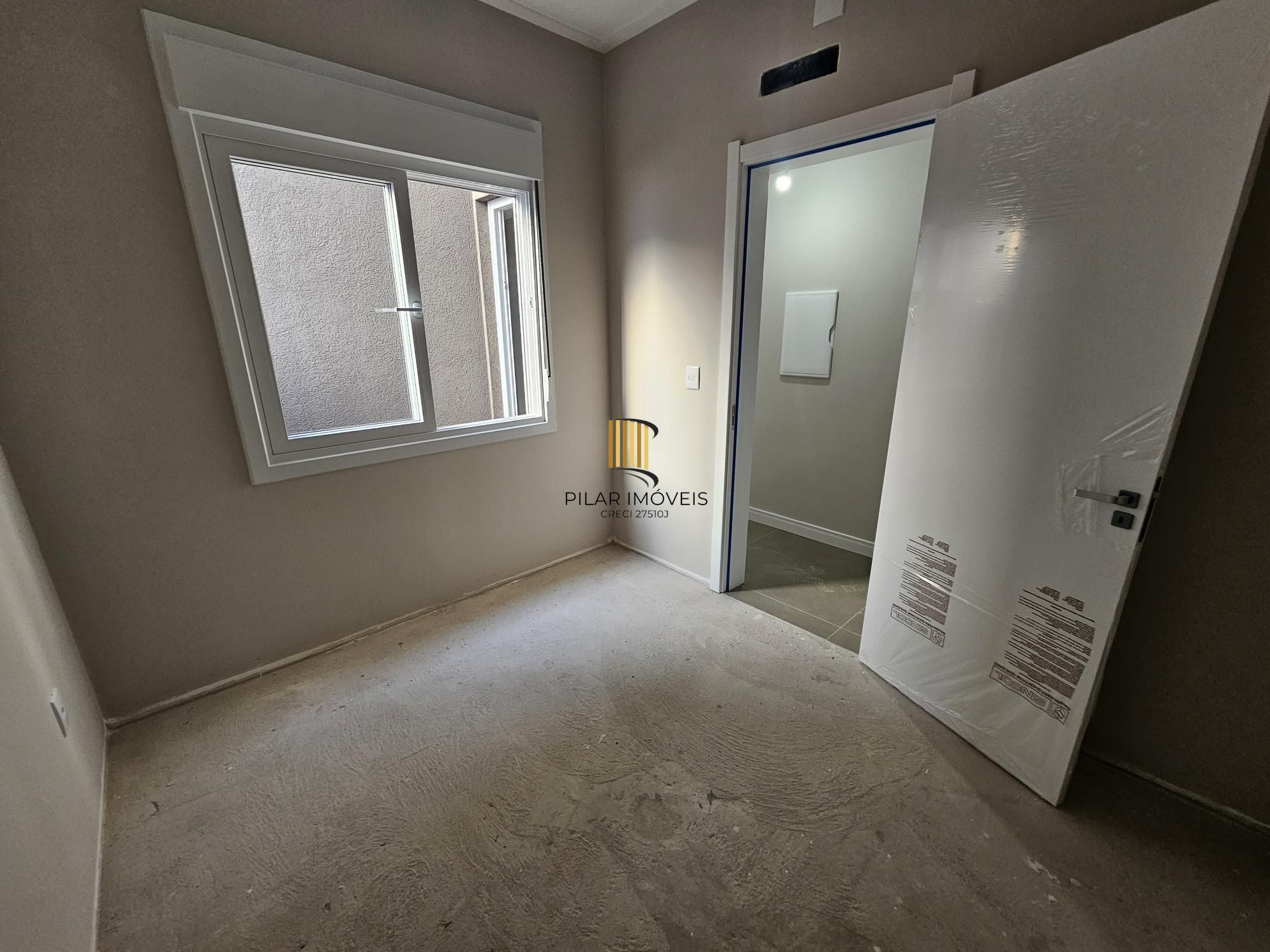 Casa Condominio em Porto Alegre, no bairro Hípica, com 3 dormitório(s), e 3 banheiros, à venda.