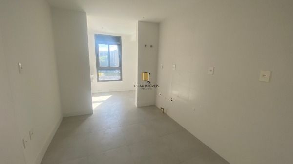 Apartamento para Venda - 149.32m², 3 dormitórios, sendo 3 suites, 2 vagas - Tristeza
