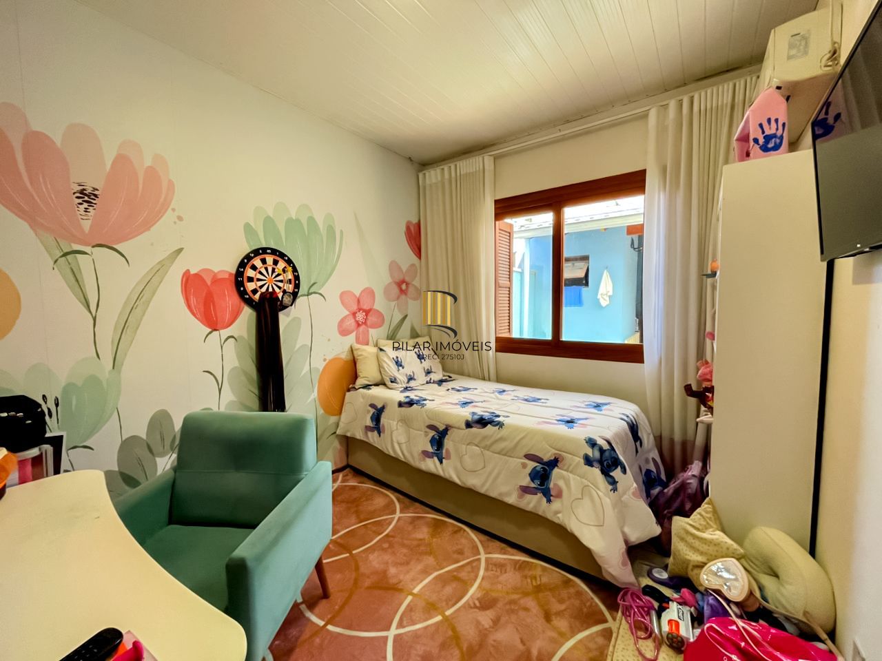 Casa 3 dormitórios no bairro Hípica