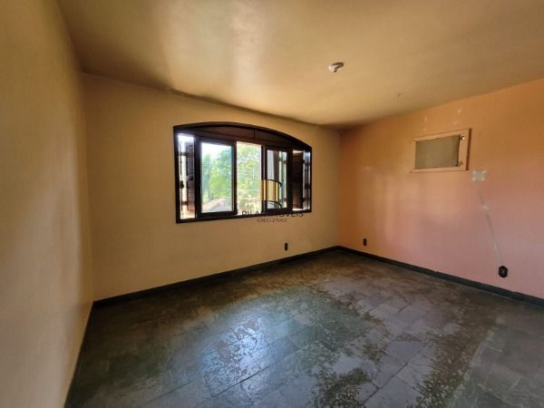 Casa em Santa Maria, no bairro São José, com 4 dormitório(s), e 4 banheiros, à venda.