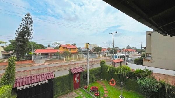 Casa para Venda - 235.64m², 3 dormitórios, sendo 1 suites, 3 vagas - Guarujá