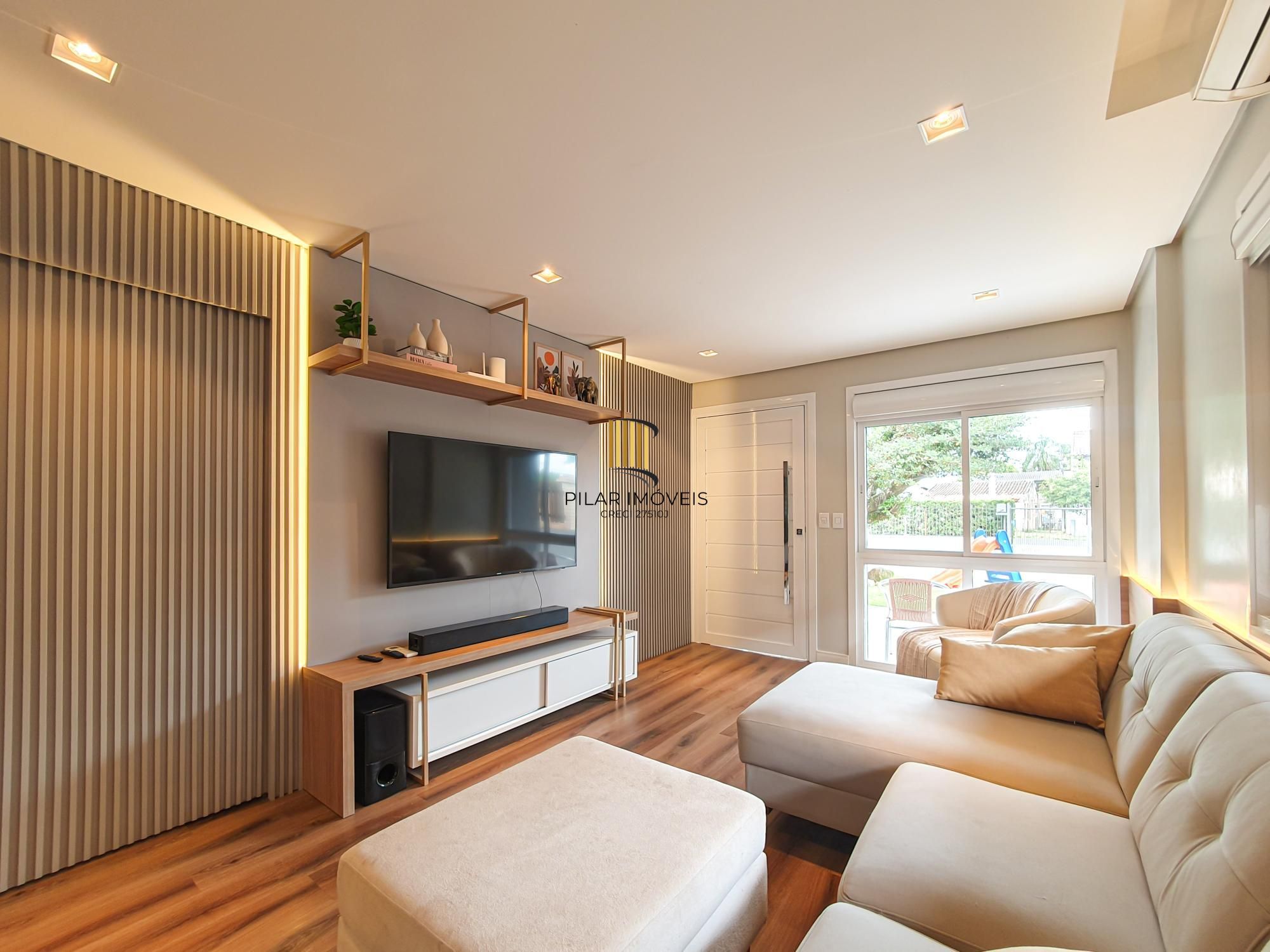 O refúgio perfeito: Casa térrea reformada com piscina e clima de interior!