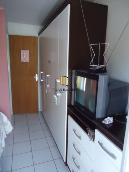 Casa para Venda - 48.58m², 2 dormitórios, 1 vaga - Restinga
