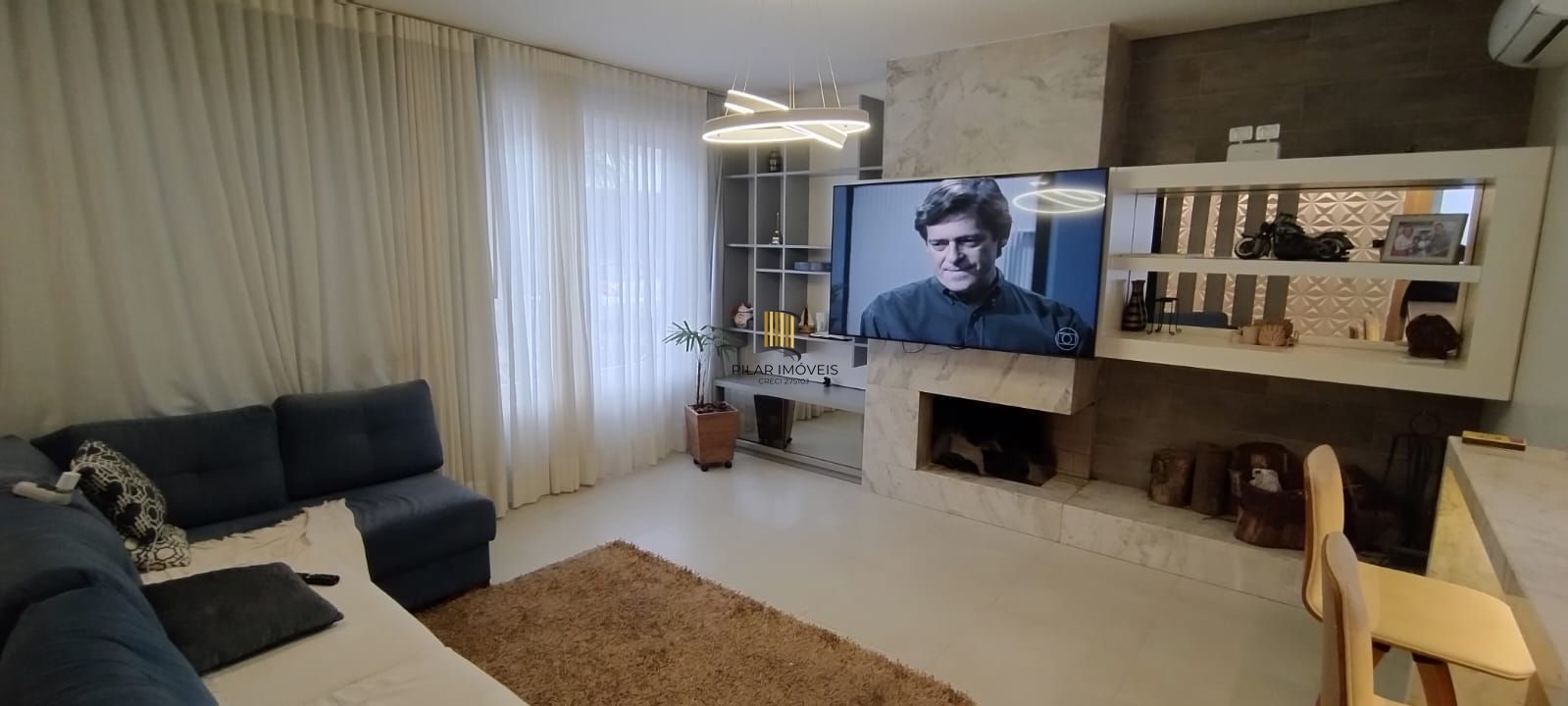 Casa térrea em condomínio fechado com 3 suítes, mobiliada, pátio , 168 m² privativos