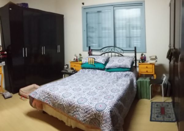 Casa para Venda - 220.83m², 3 dormitórios, 2 vagas - Vila Nova