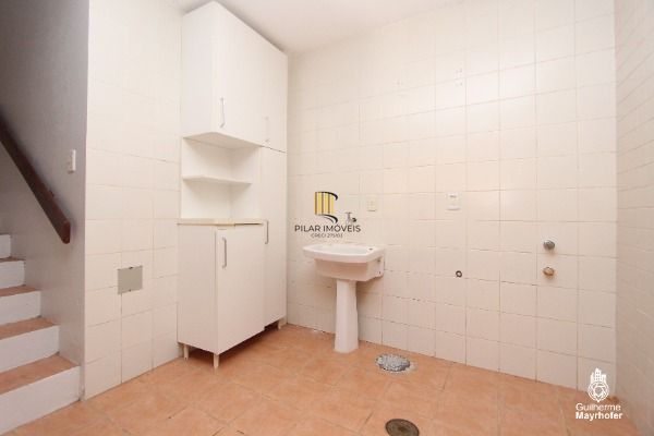 Casa para Venda - 212.52m², 3 dormitórios, sendo 1 suites, 2 vagas - Imperial Parque
