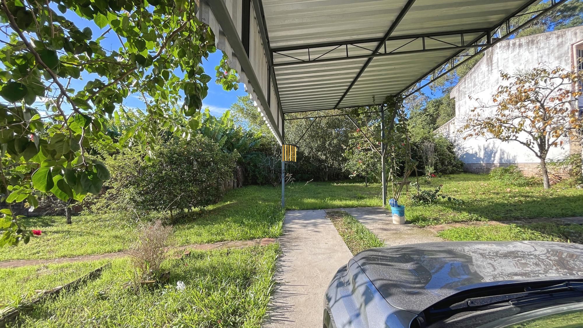 Casa 4 dormitórios no bairro Glória