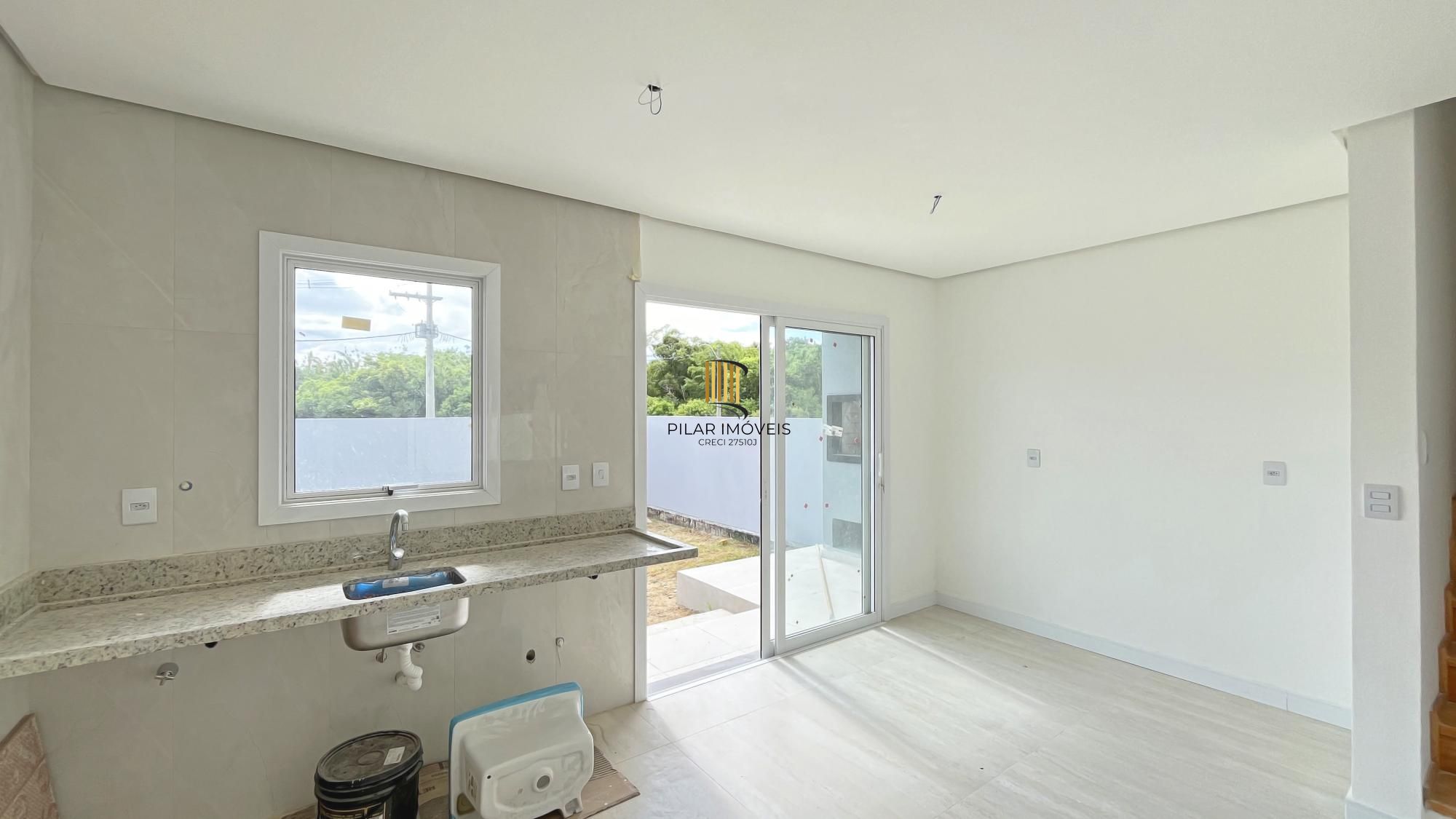 Casa Condominio em Porto Alegre, no bairro Campo Novo, com 3 dormitório(s), e 3 banheiros, à venda.