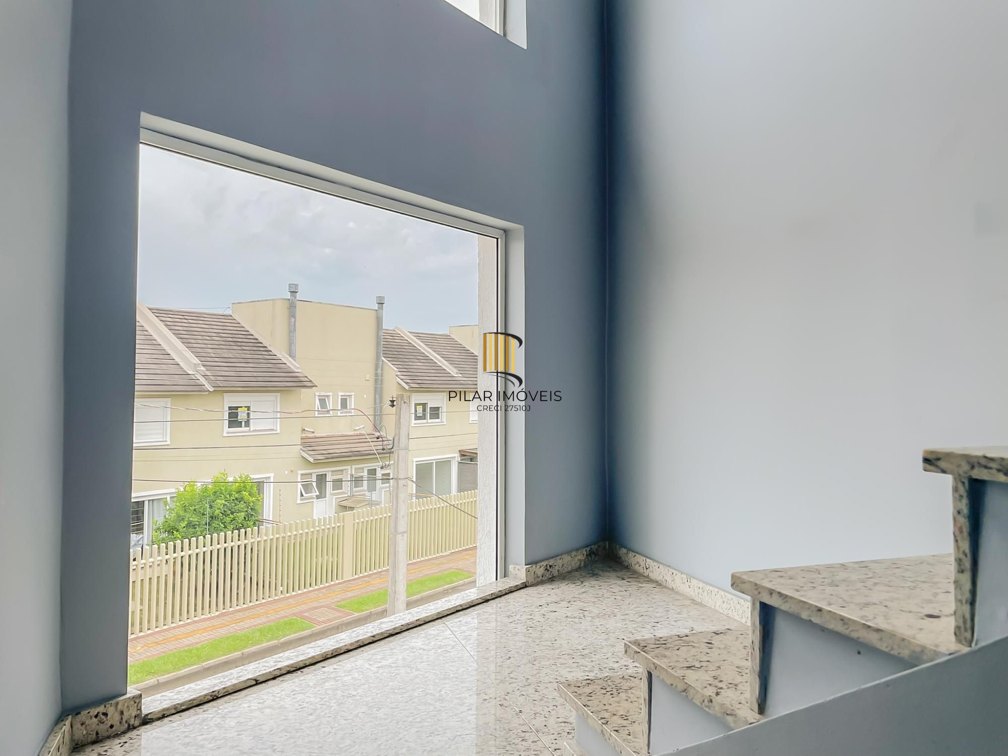 Casa 3 dormitórios no bairro Hípica