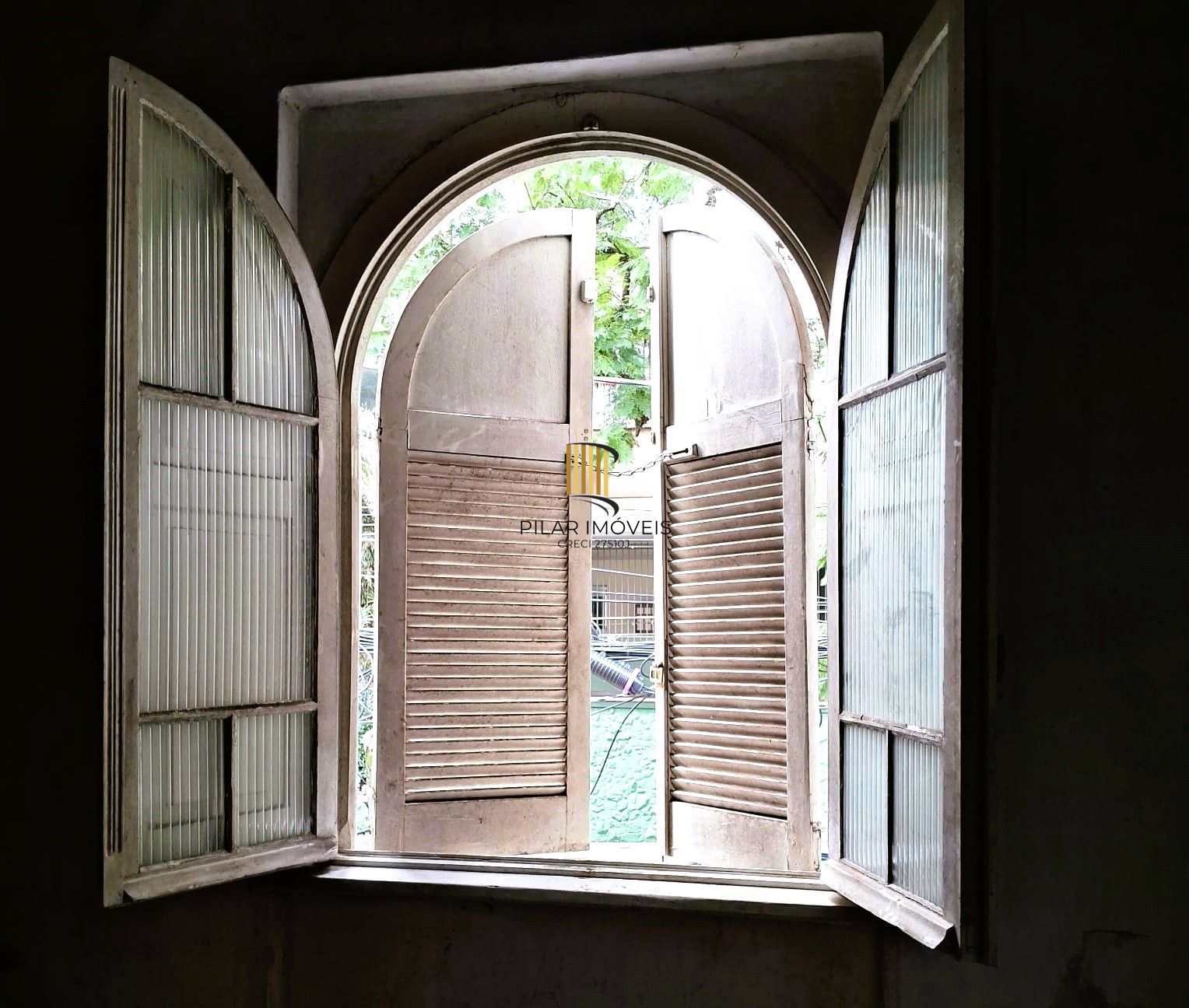 Casa 4 dormitórios no bairro Independência