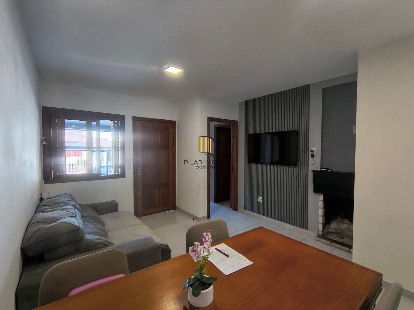 Casa terrea de 3 dormitorios sendo uma suite no bairro Hipica