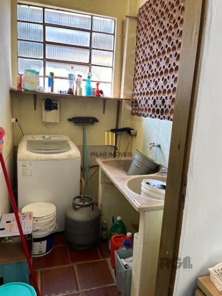 Casa 3 dormitórios no bairro Nonoai