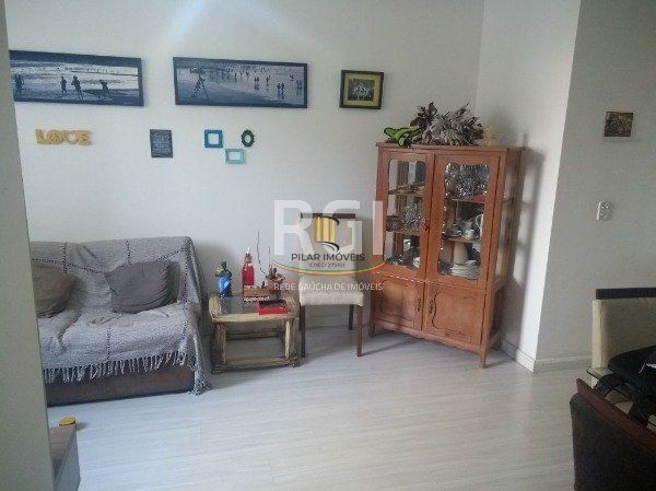 Apartamento em Porto Alegre, no bairro Sarandi, com 3 dormitório(s), e 3 banheiros, à venda.